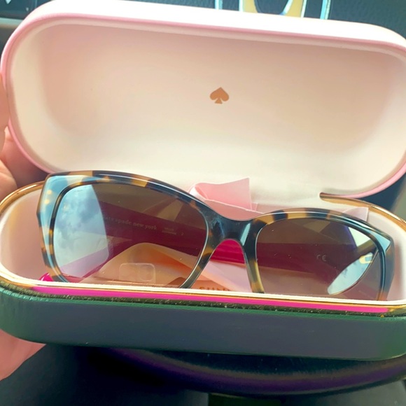 Kate Spade tortoise shell sunglasses, brand new never worn. - Picture 1 of 1
